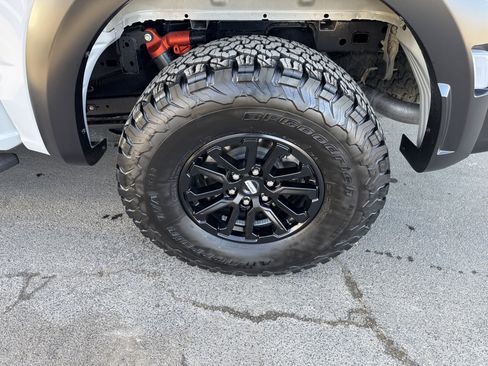 Used 2025 Ford F150 Raptor image 46