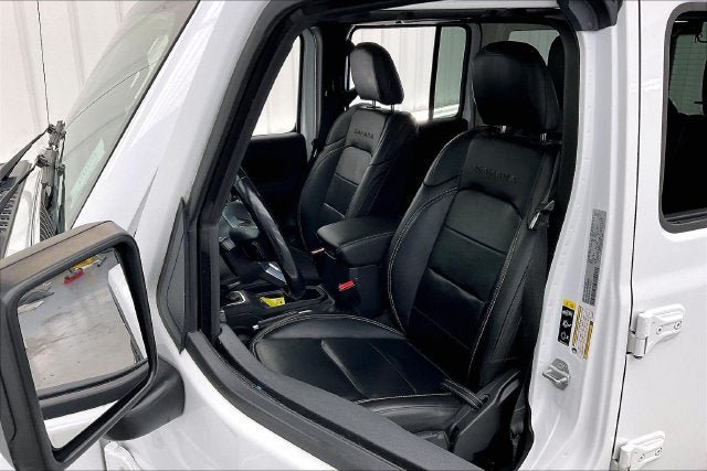 Used 2021 Jeep Wrangler Unlimited Sahara AWD/4WD image 8