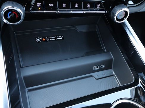 New 2026 Chevrolet Tahoe Premier image 15