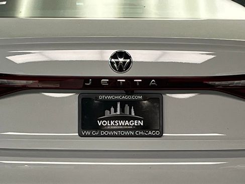 New 2025 Volkswagen Jetta Sport image 31