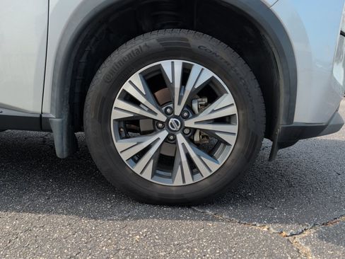 Used 2021 Nissan Rogue SV w/ Premium Package AWD/4WD image 29