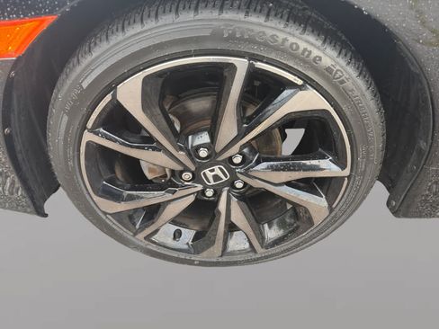 Used 2019 Honda Civic Sport image 9