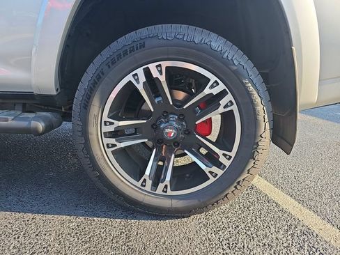 Used 2022 Toyota 4Runner SR5 RWD image 9