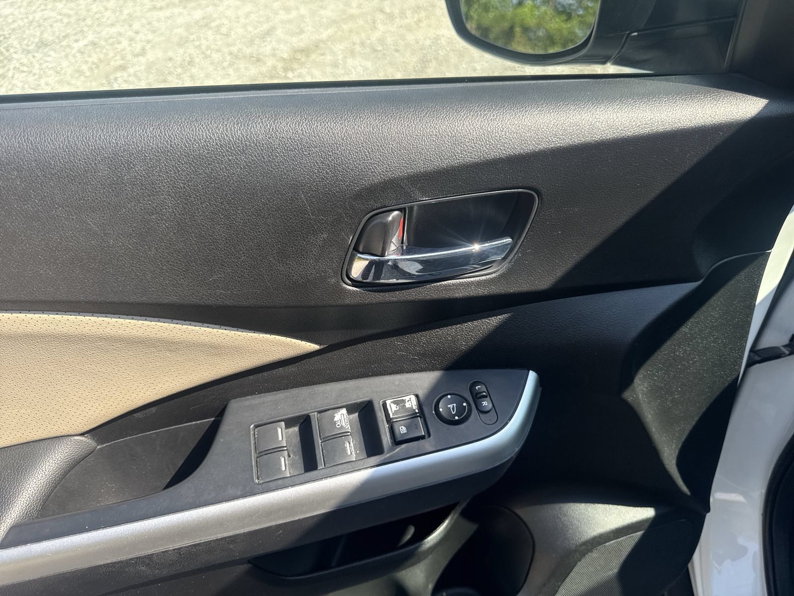 Used 2015 Honda CR-V EX-L image 16