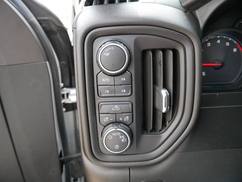 Used 2021 Chevrolet Silverado 1500 Custom Trail Boss image 26