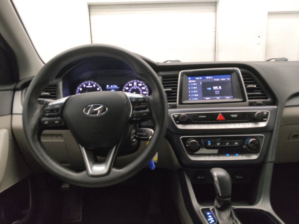 Used 2018 Hyundai Sonata SE FWD image 22