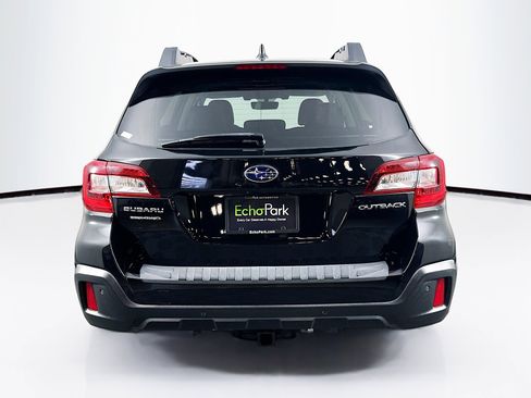 Used 2018 Subaru Outback 2.5i Limited image 7