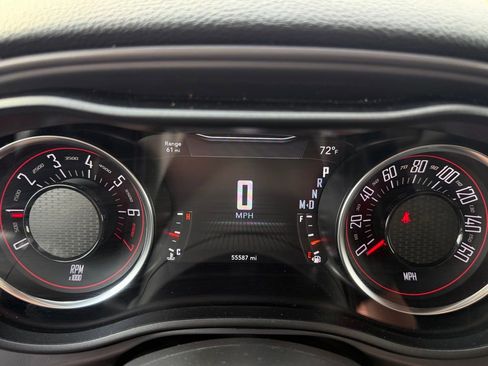 Used 2023 Dodge Challenger SXT image 16