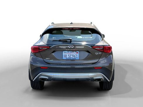 Used 2019 INFINITI QX30 AWD w/ Navigation Package image 4