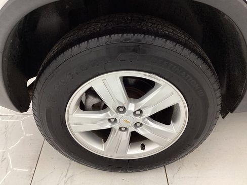 Used 2018 Chevrolet Trax LT w/ LT Convenience Package AWD/4WD image 45
