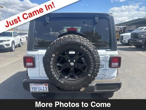 Used 2022 Jeep Wrangler Sport AWD/4WD image 4