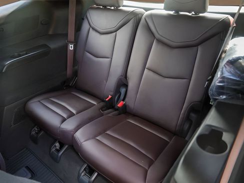 Certified 2024 Cadillac XT6 Premium Luxury w/ LPO, Floor Liner Package FWD image 28