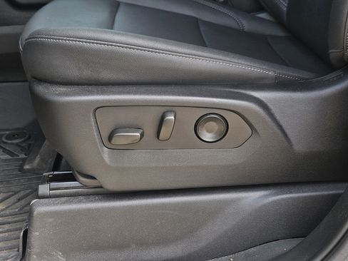 Used 2023 Chevrolet Silverado 1500 LTZ image 28