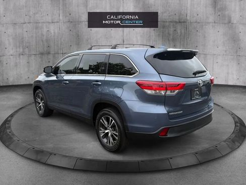 Used 2019 Toyota Highlander Plus FWD image 7