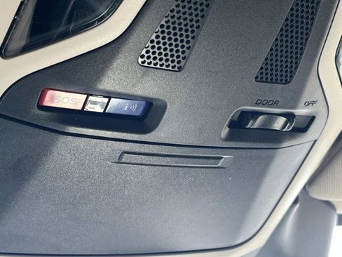 Used 2024 Subaru Outback Premium image 24