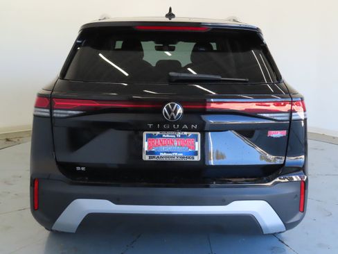 New 2026 Volkswagen Tiguan SE image 5
