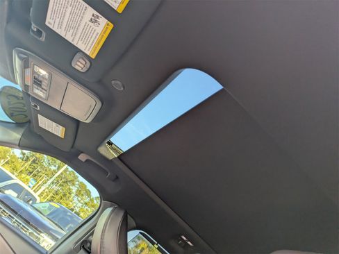 Used 2025 Ford Explorer Platinum w/ Ultimate Package image 24