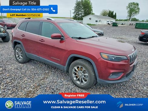 Used 2019 Jeep Cherokee Latitude Plus w/ Cold Weather Group AWD/4WD image 5