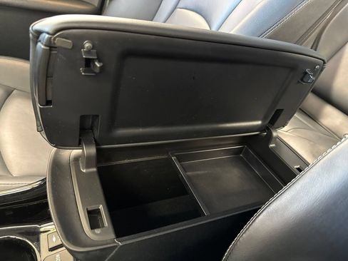 Used 2021 Toyota Prius Prime XLE FWD image 30