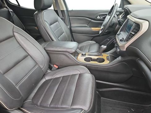 Used 2017 GMC Acadia Denali w/ Technology Package image 9