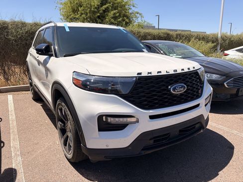 Used 2022 Ford Explorer ST w/ Equipment Group 401A AWD/4WD image 3