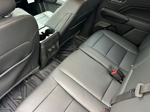 New 2026 Chevrolet Colorado LT w/ LT Convenience Package image 10