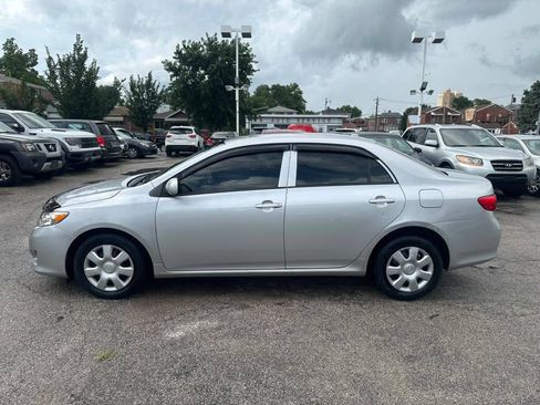Used 2010 Toyota Corolla FWD image 5