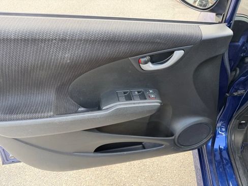 Used 2013 Honda Fit Sport image 21