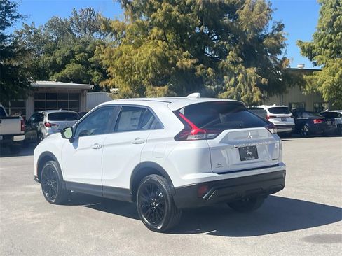 New 2026 Mitsubishi Eclipse Cross LE image 3