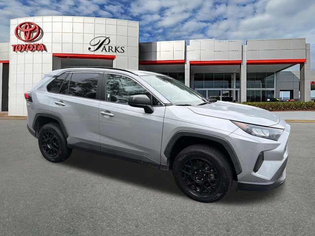 Used 2021 Toyota RAV4 LE AWD/4WD image 1
