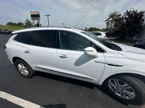 Used 2019 Buick Enclave Essence FWD image 5