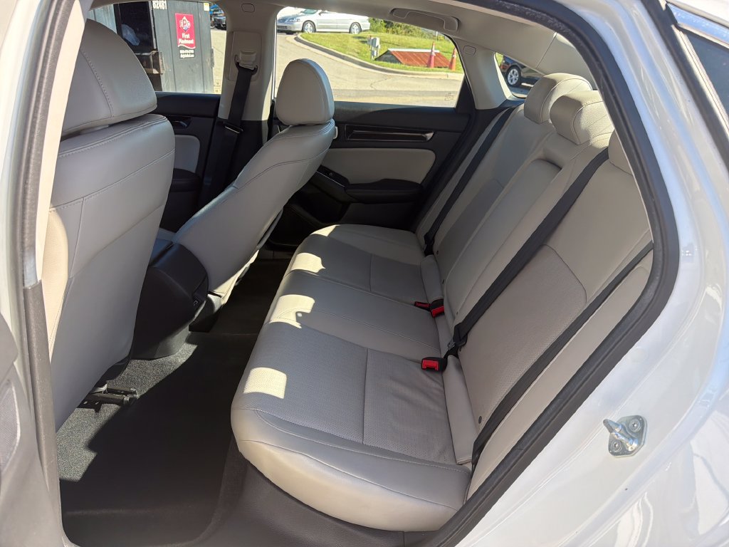 Used 2024 Honda Civic Touring image 31