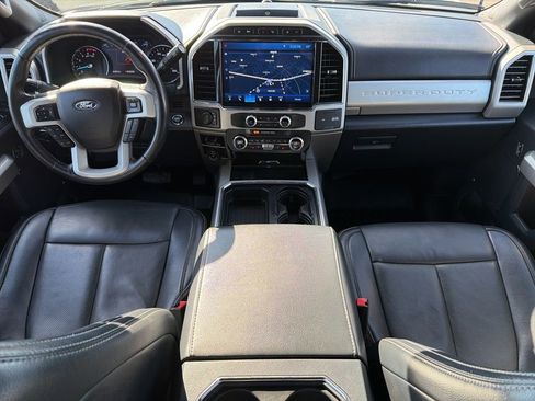 Used 2022 Ford F350 Lariat w/ Lariat Ultimate Package AWD/4WD image 27