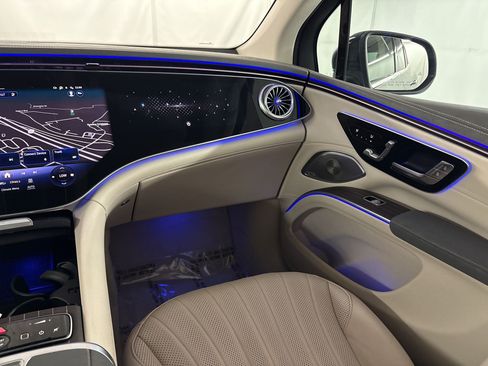 Certified 2024 Mercedes-Benz EQS 450+ SUV image 30