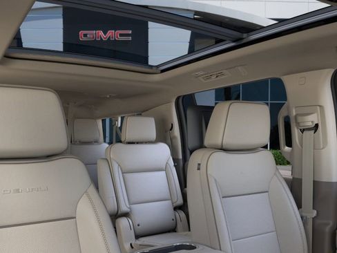 New 2026 GMC Yukon XL Denali w/ Denali Reserve Package AWD/4WD image 24