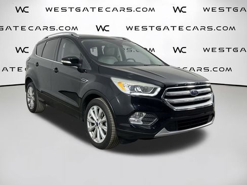 Used 2017 Ford Escape Titanium image 41