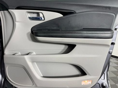 Used 2021 Honda Pilot Touring image 48