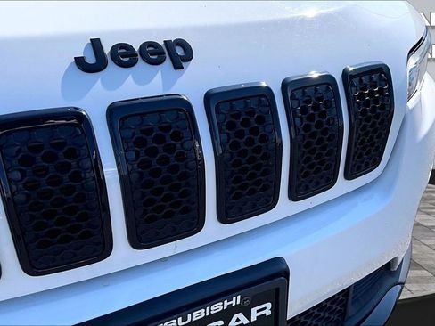 Used 2021 Jeep Cherokee Latitude Plus AWD/4WD image 26