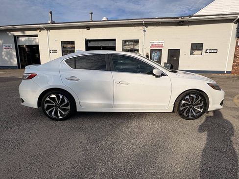 Used 2016 Acura ILX w/ Technology & A-SPEC Package FWD image 7
