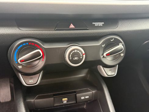 Certified 2021 Kia Rio S FWD image 9