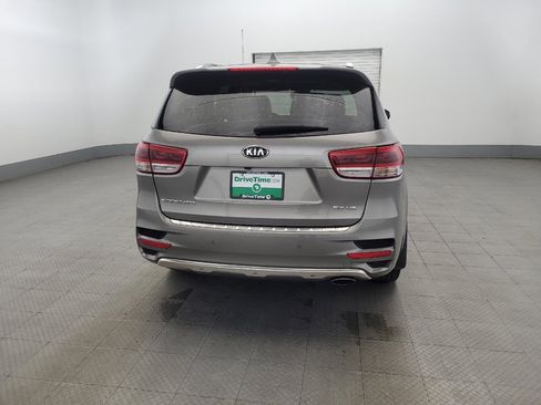 Used 2017 Kia Sorento SX image 7