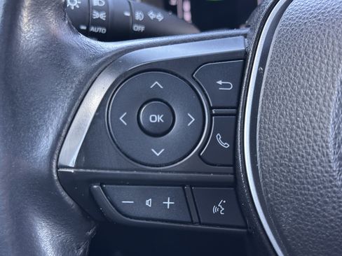 Used 2024 Toyota Corolla Cross AWD Hybrid w/ Convenience Package image 41