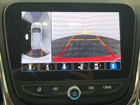 Used 2024 Chevrolet Equinox LT FWD image 20