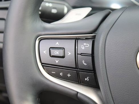 Certified 2024 Lexus ES 350 w/ Premium Package image 18