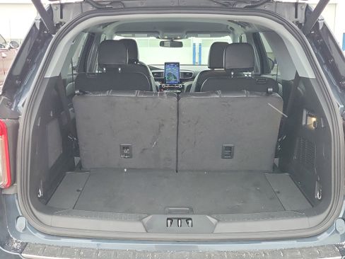 Used 2023 Ford Explorer Limited w/ Limited Technology Package image 8