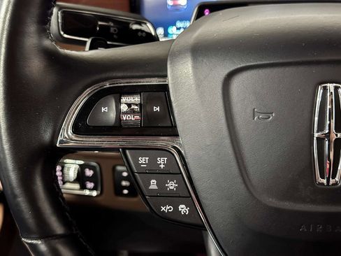 Certified 2022 Lincoln Navigator Reserve image 11