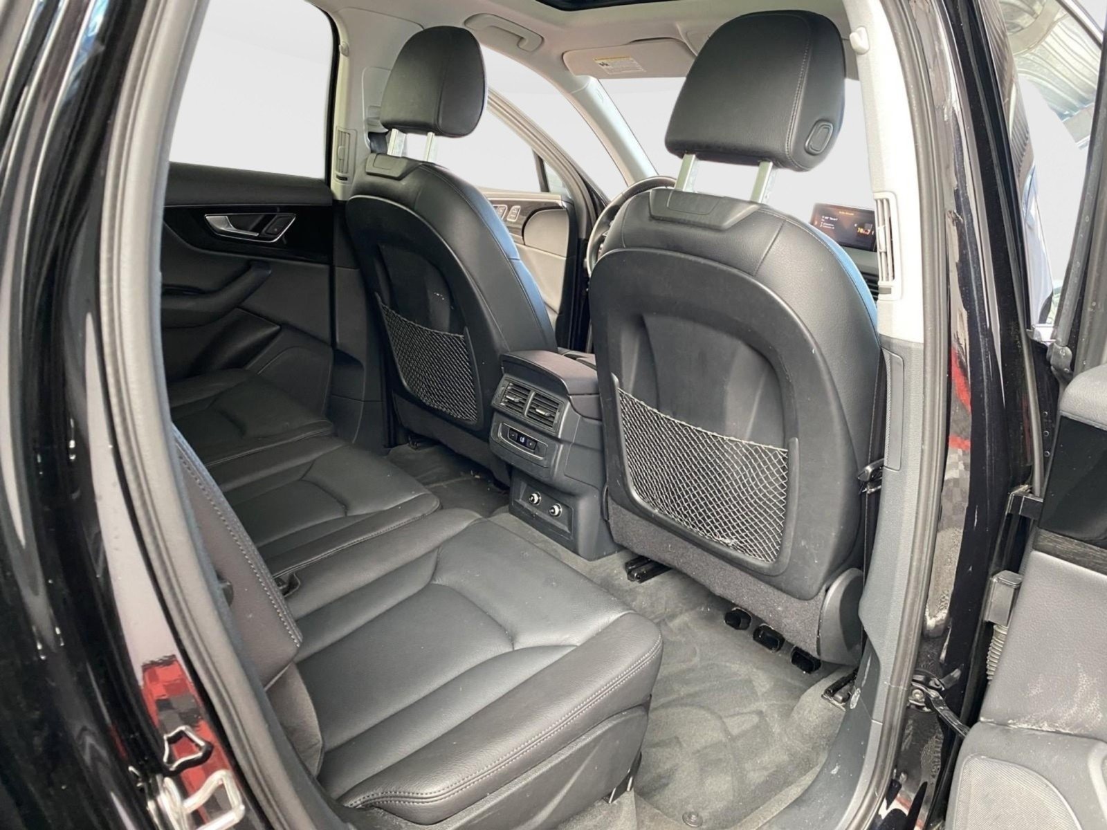 Used 2019 Audi Q7 3.0T Premium w/ Convenience Package AWD/4WD image 11