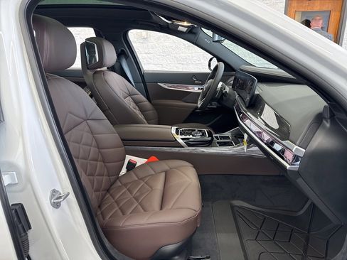 New 2026 BMW 740i xDrive image 55