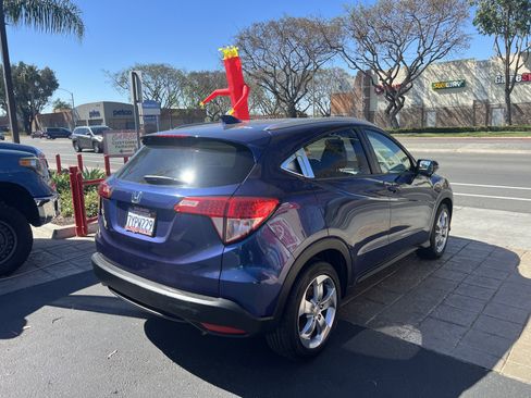 Used 2017 Honda HR-V EX-L image 7