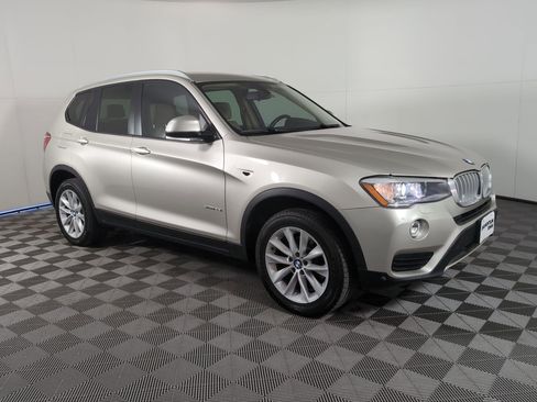 Used 2017 BMW X3 xDrive28i image 6